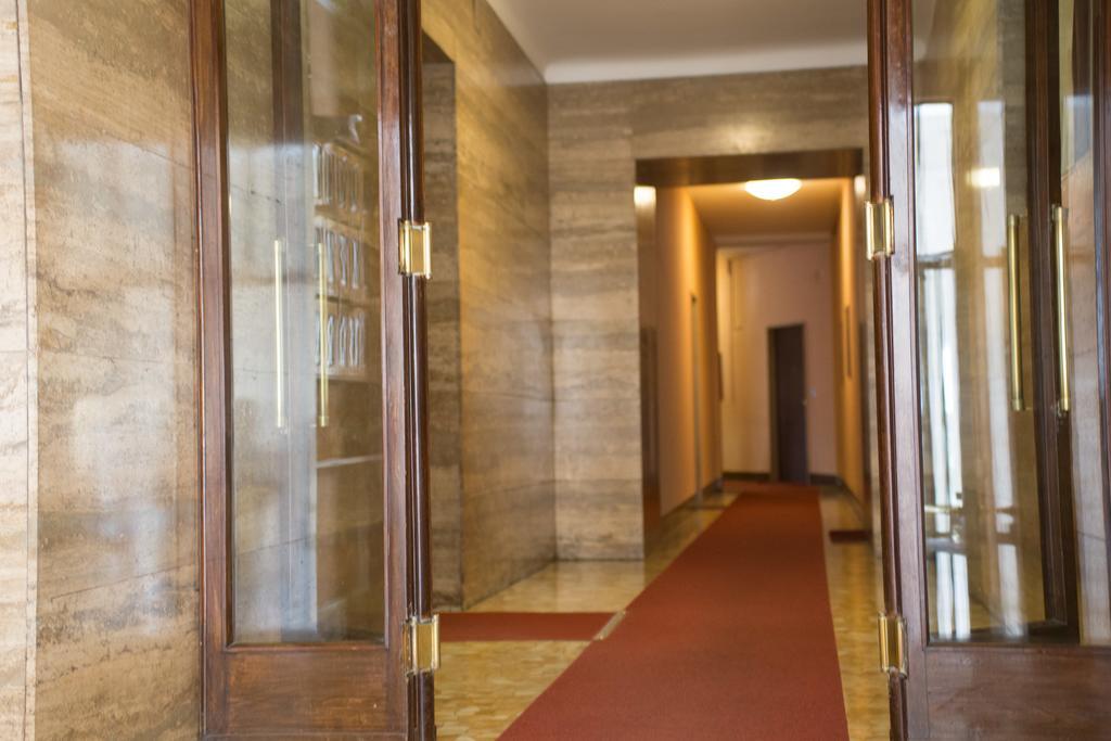 Convenient And Private Place In Милан Экстерьер фото